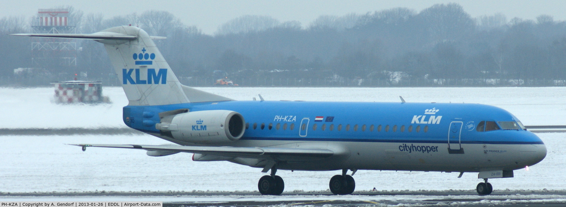 PH-KZA, 1996 Fokker 70 (F-28-070) C/N 11567, KLM Cityhopper, at Düsseldorf Int´l (EDDL)