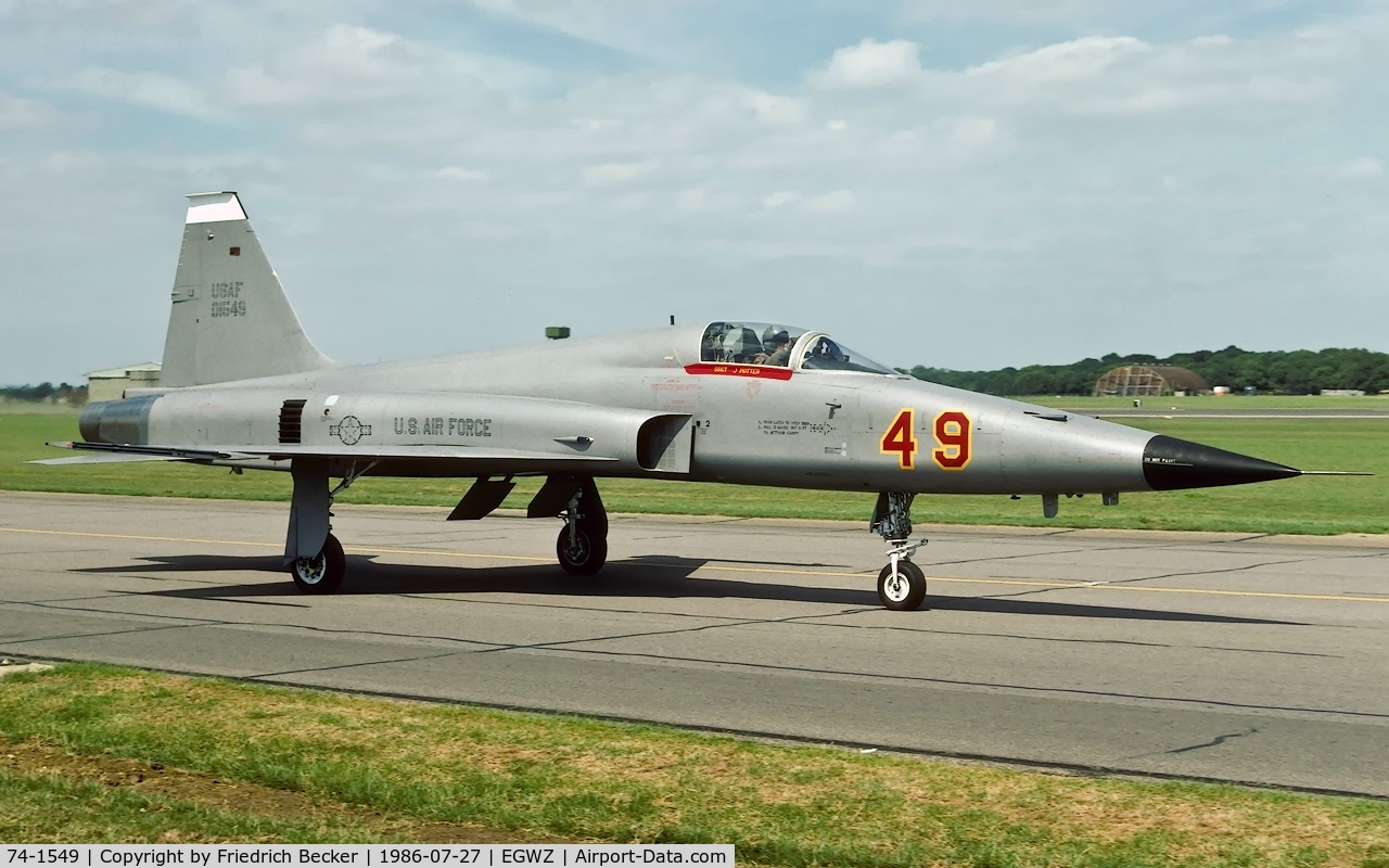 74-1549, 1974 Northrop F-5E Tiger II C/N R.1207, taxying to the flightline
