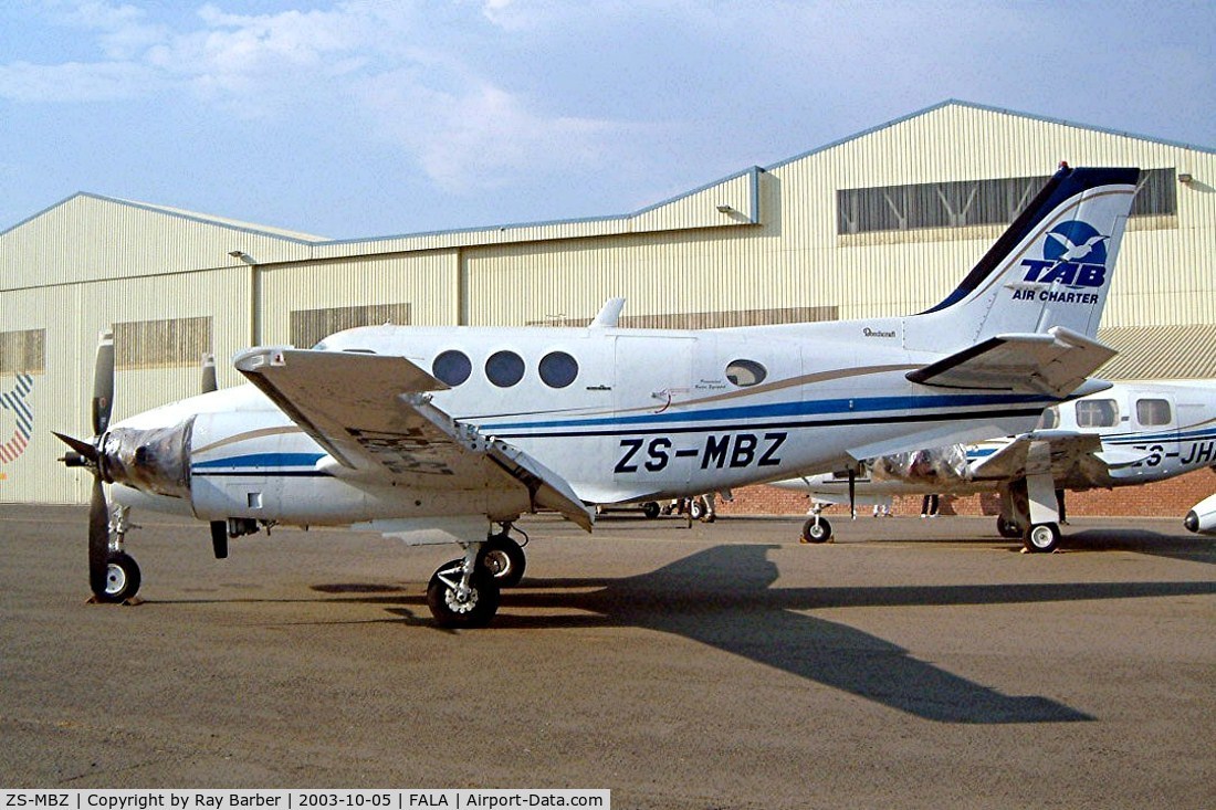 ZS-MBZ, 1978 Beech C90 King Air C/N LJ-795, Beech C90 King Air [LJ-795] (TAB Air Charter) Lanseria~ZS 05/10/2003
