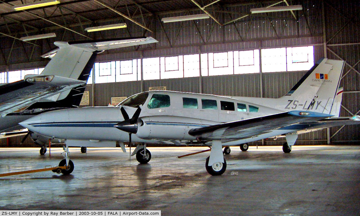 ZS-LMY, Cessna 402C Businessliner C/N 402C0635, Cessna 402C Businessliner [402C-0635] Lanseria~ZS 05/10/2003