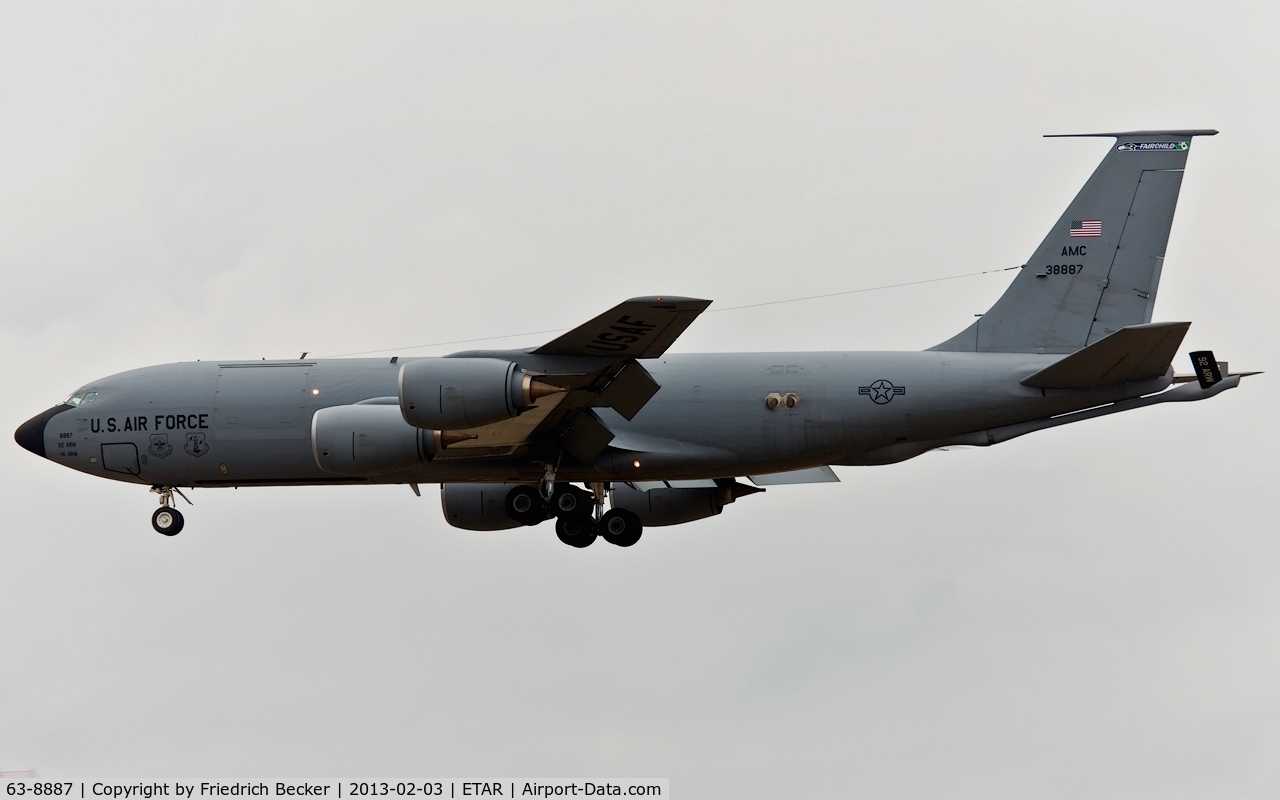 63-8887, 1963 Boeing KC-135R Stratotanker C/N 18735, on final RW26