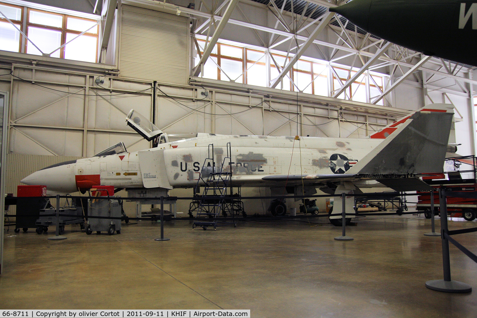 66-8711, 1966 McDonnell F-4D Phantom II C/N 2483, profil view