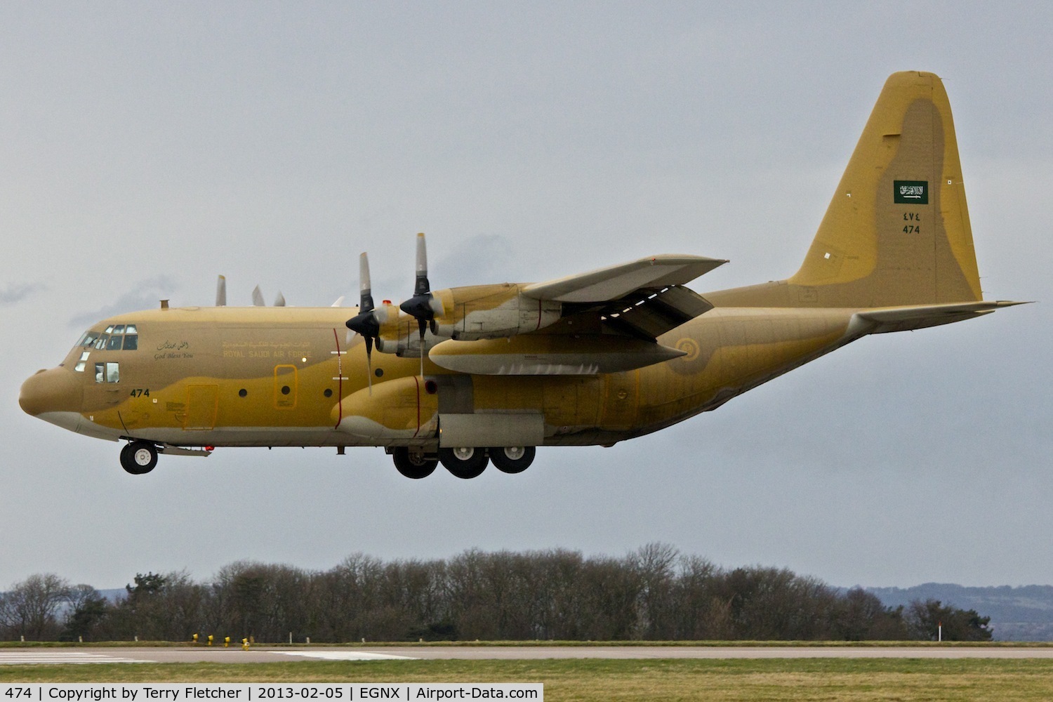474, 1990 Lockheed C-130H Hercules C/N 382-5252, Royal Saudi Air Force Hercules arriving at East Midlands