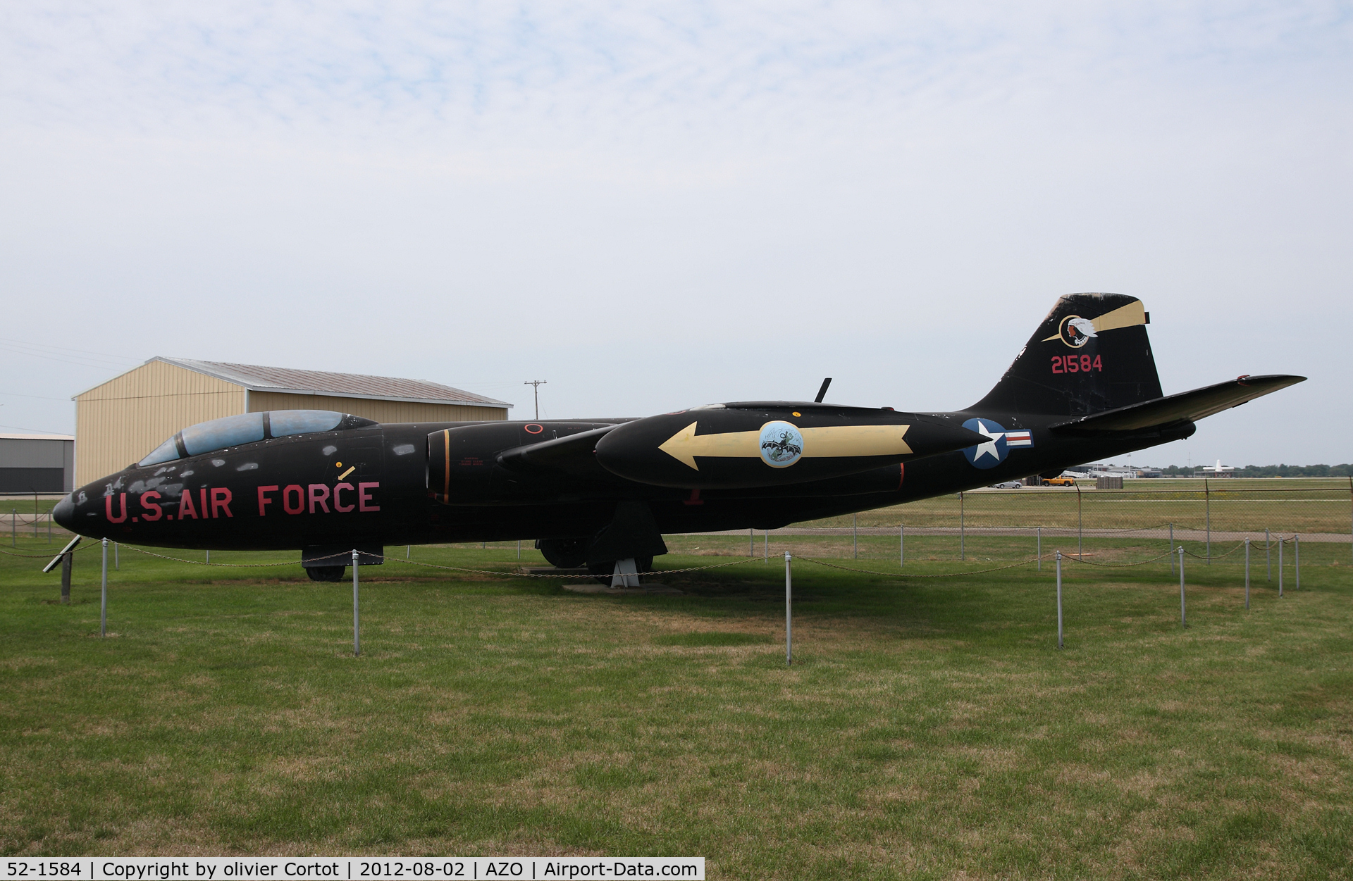 52-1584, 1952 Martin B-57B-MA Canberra C/N 174, Air zoo collection