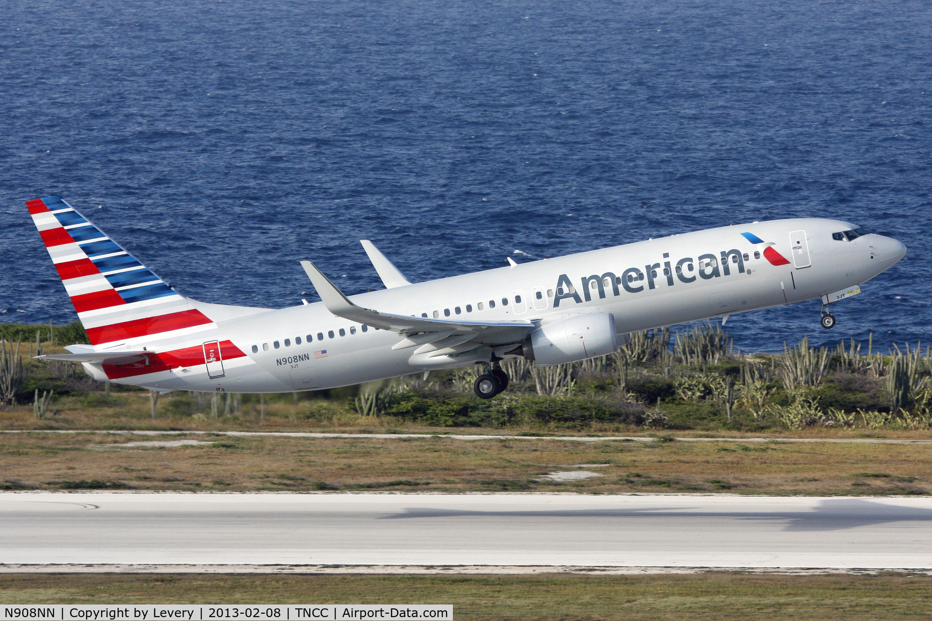 N908NN, 2012 Boeing 737-823 C/N 31157, American Airlines new colors.