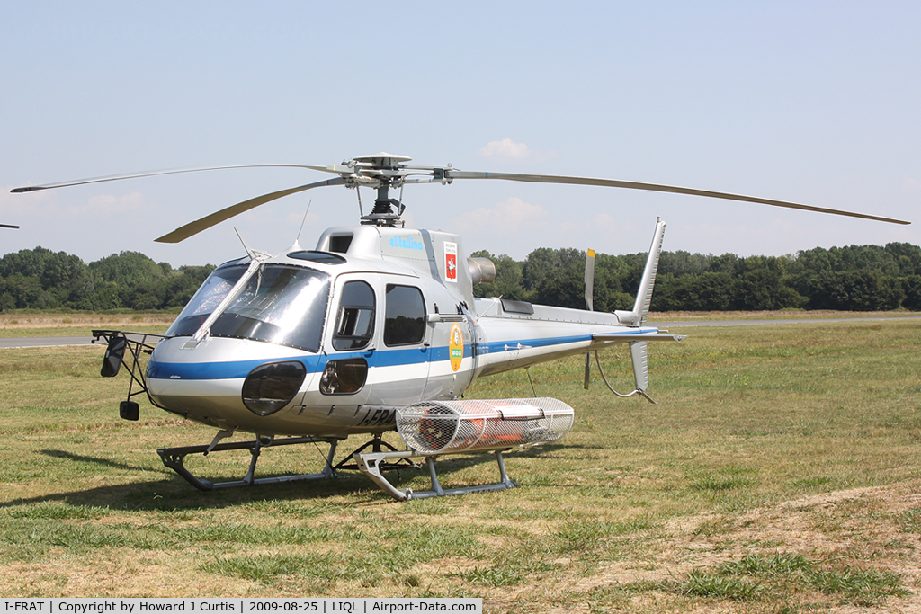 I-FRAT, Eurocopter AS-350B-3 Ecureuil Ecureuil C/N 4720, Resting between fire fighting duties.