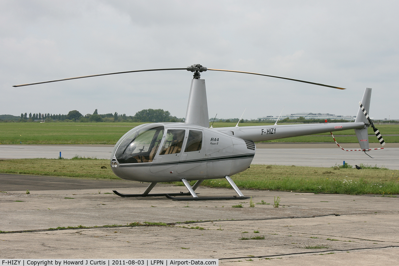 F-HIZY, 2006 Robinson R44  Raven II C/N 11078, Privately owned. Since to PH-KTM.