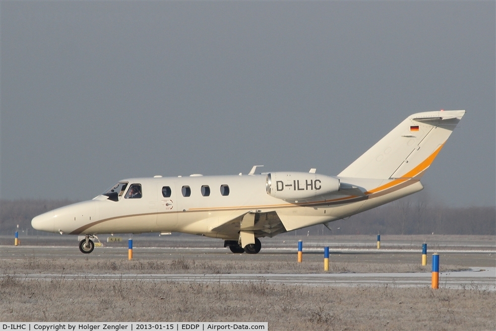 D-ILHC, Cessna 525 CitationJet CJ1+ C/N 525-0695, On taxi to lunch time....