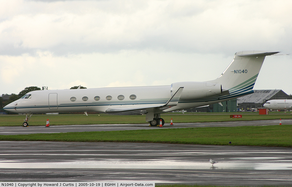 N1040, 2001 Gulfstream Aerospace G-V C/N 650, Corporate