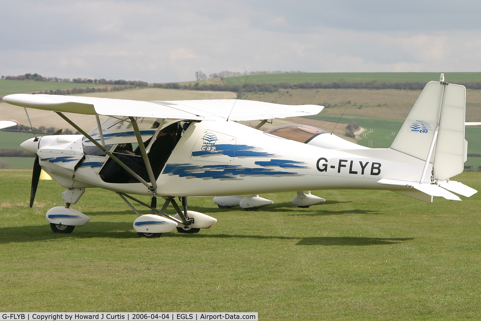 G-FLYB, 2003 Comco Ikarus C42 FB100 C/N 0309-6572, Privately owned.