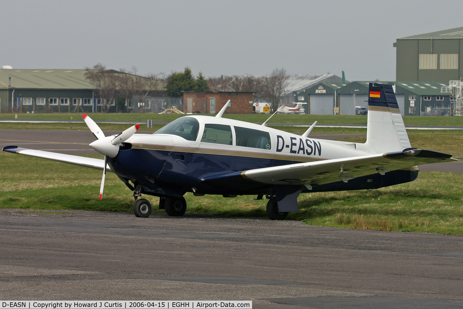 D-EASN, 1987 Mooney M20J 201 C/N 24-1244, Privately owned.
