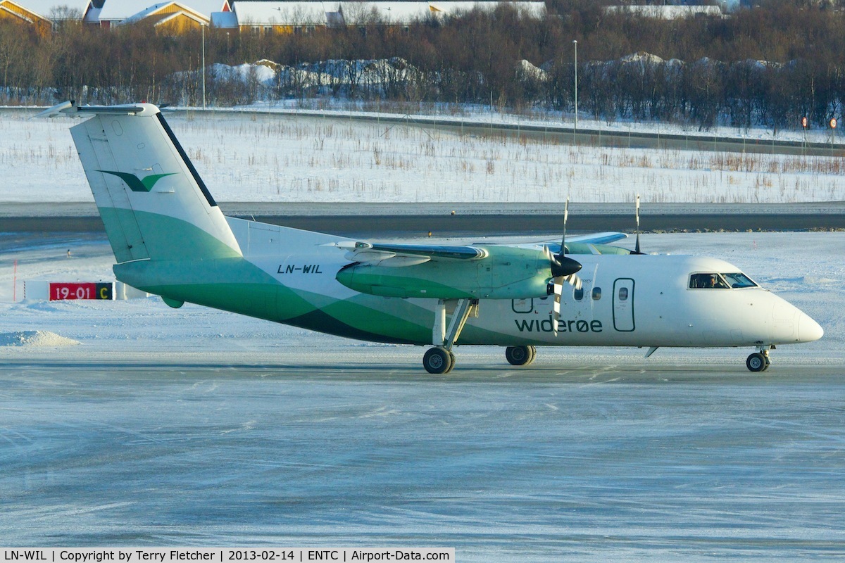 LN-WIL, 1995 De Havilland Canada DHC-8-103B Dash 8 C/N 398, Wideroe De Havilland Canada DHC-8-103B, c/n: 398 at Tromso