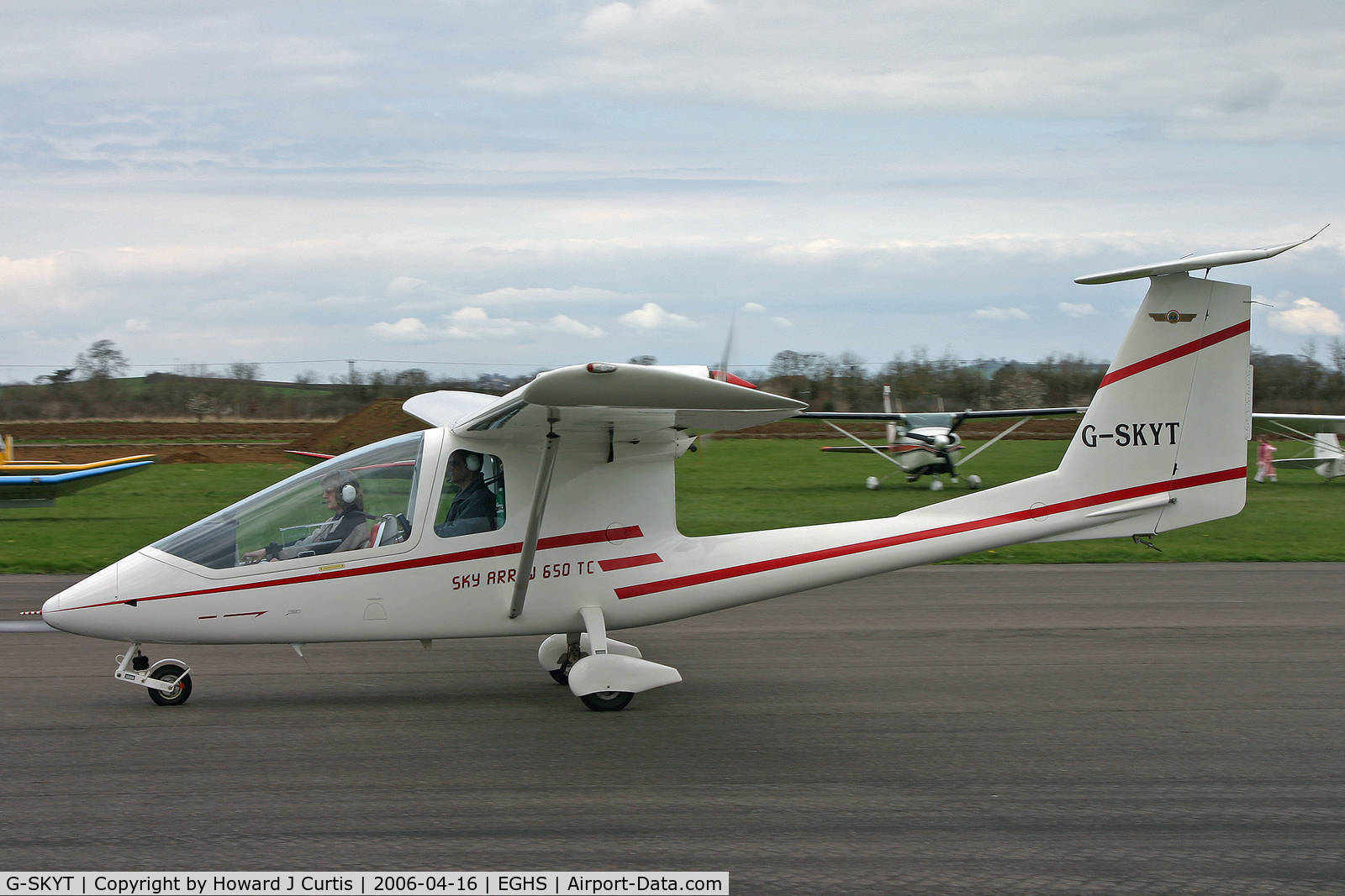 G-SKYT, 1997 Iniziative Industriali Italiane Sky Arrow 650TC III C/N C004, Privately owned, at the PFA fly-in here.