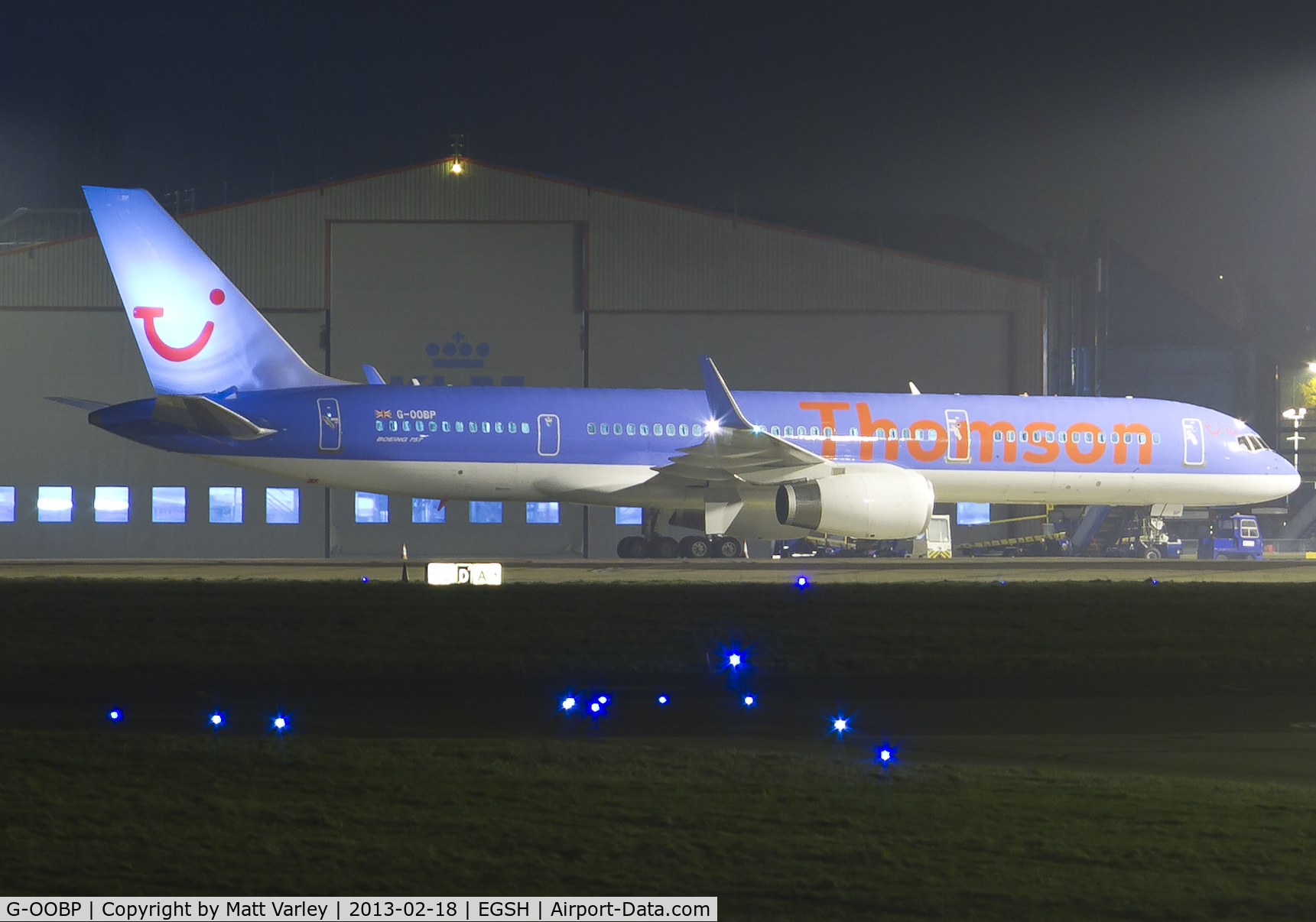 G-OOBP, 2000 Boeing 757-2G5 C/N 30394, Sat on a misty stand 5 at EGSH after arriving for spray by Air Livery.