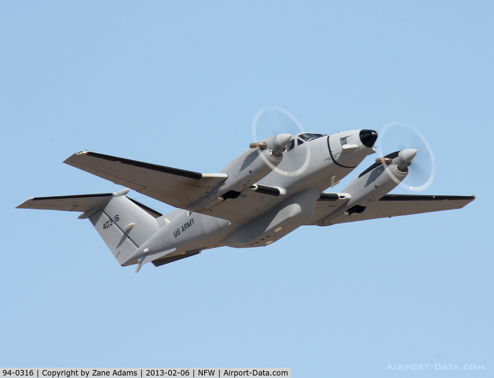 94-0316, 1994 Beech C-12R Huron C/N BW-005, Departing NASJRB Fort Worth