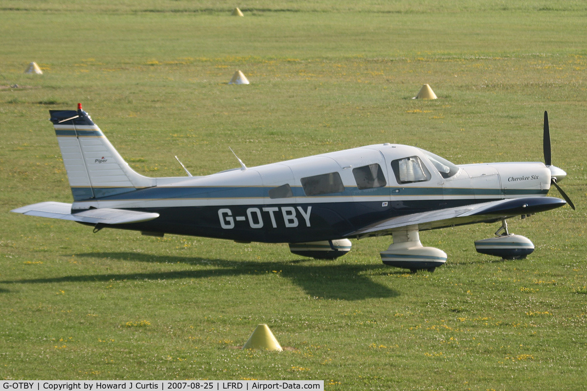 G-OTBY, 1979 Piper PA-32-300 Cherokee Six Cherokee Six C/N 32-7940219, Privately owned.