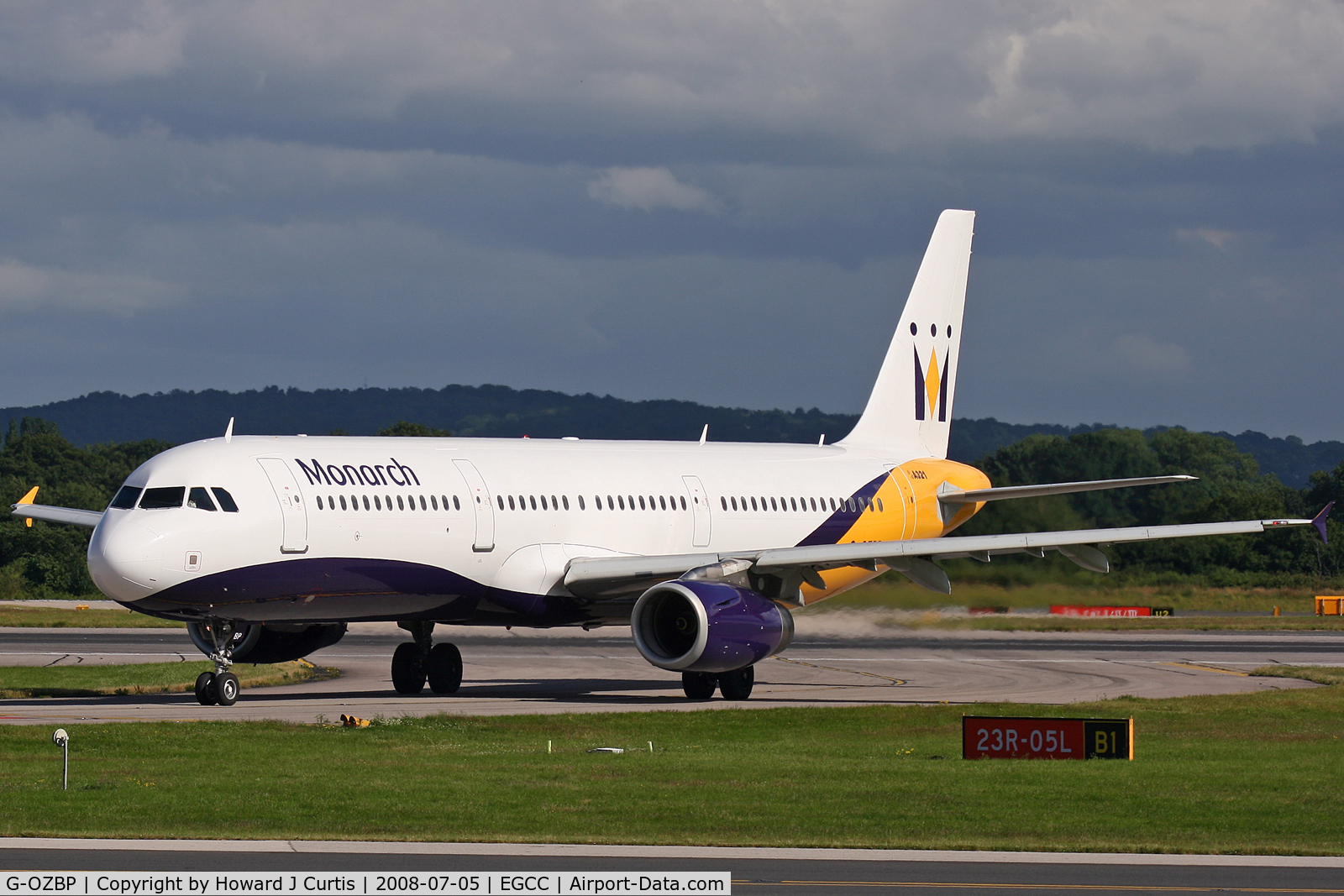 G-OZBP, 2001 Airbus A321-231 C/N 1433, Monarch Airlines.
