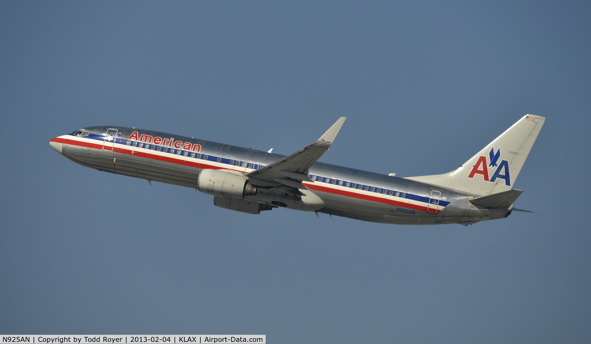 N925AN, 1999 Boeing 737-823 C/N 29526, Departing LAX