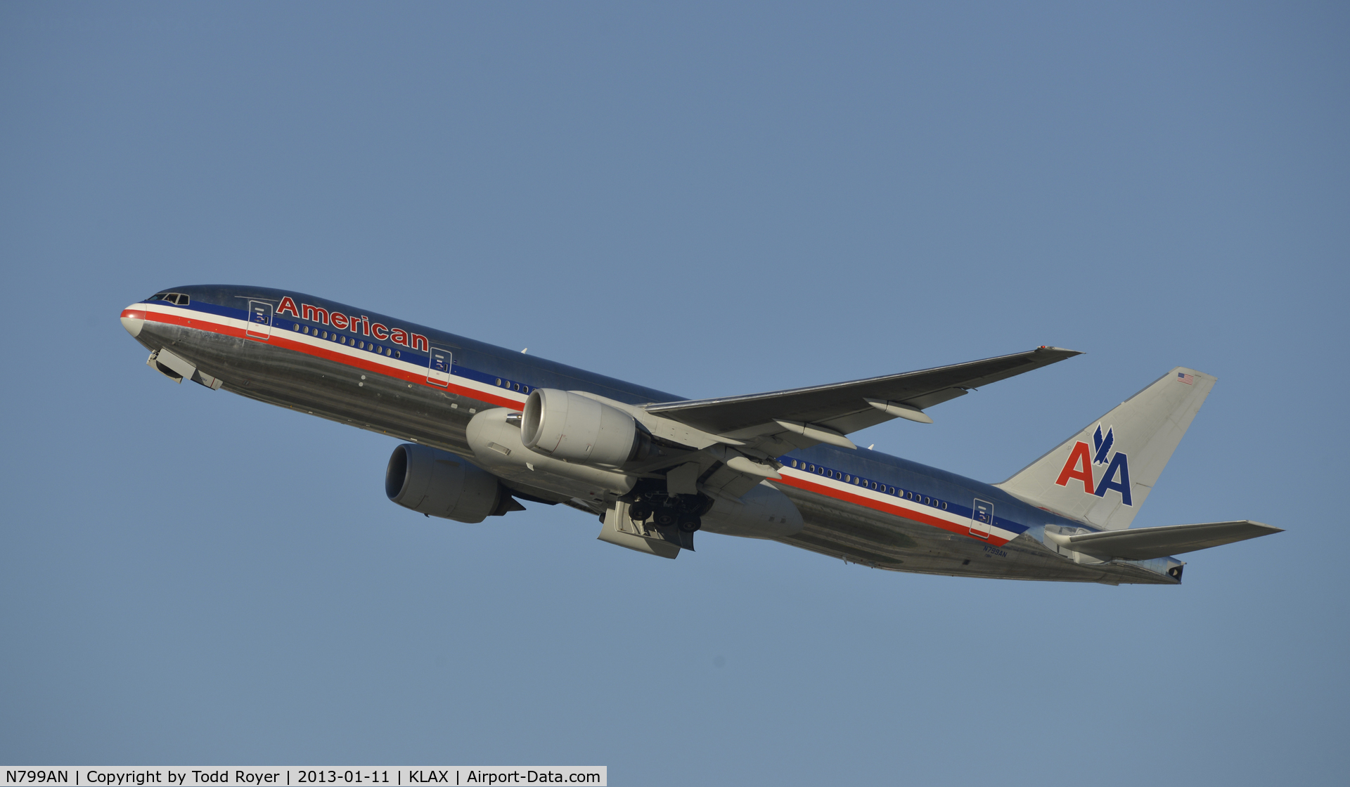 N799AN, 2001 Boeing 777-223 C/N 30258, Departing LAX