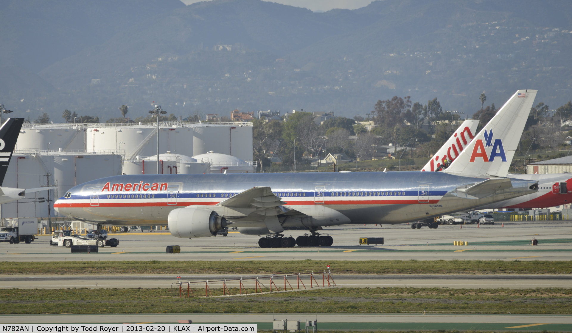 N782AN, 2000 Boeing 777-223 C/N 30003, Getting towed at LAX