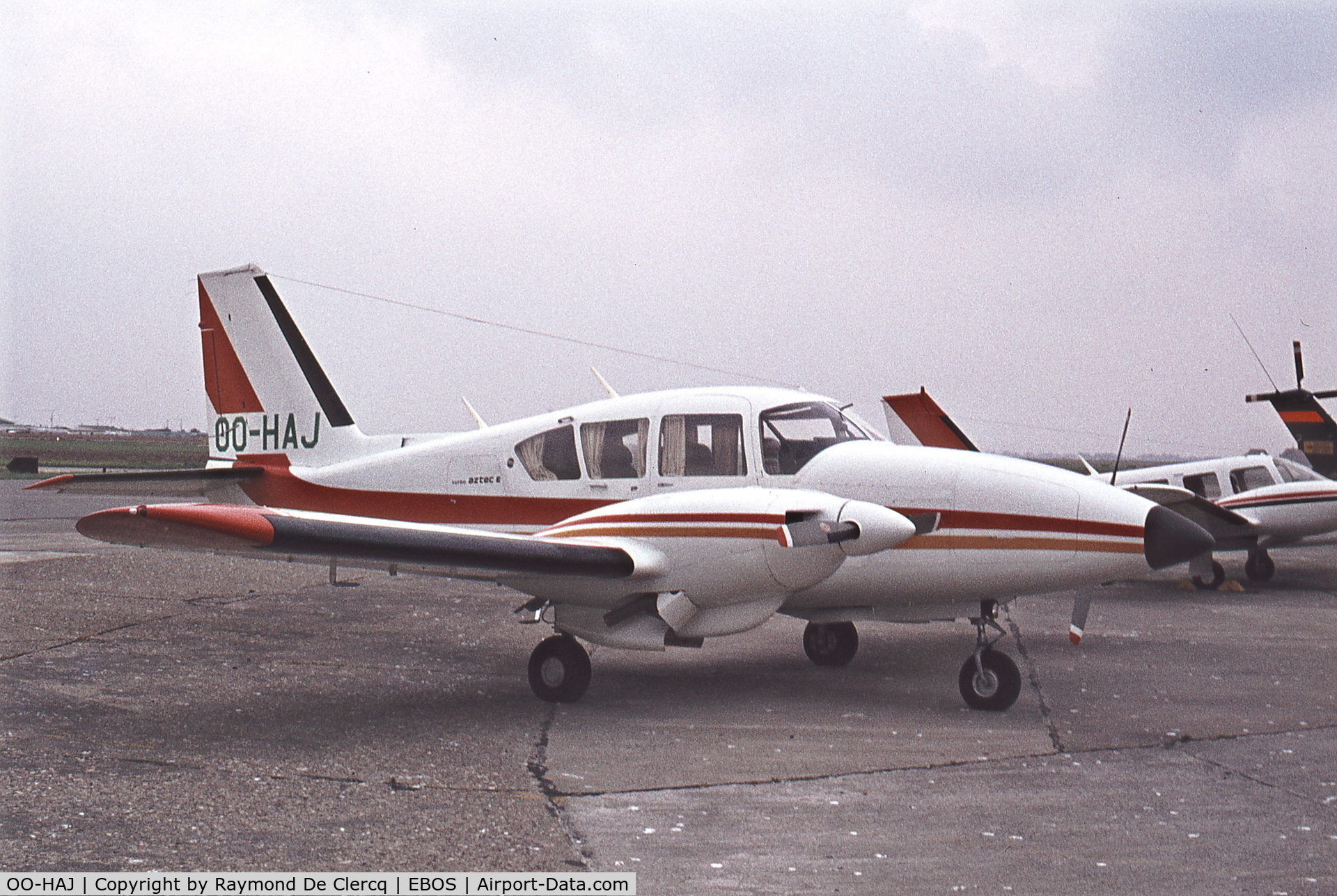 OO-HAJ, 1975 Piper PA-23-250 Turbo Aztec E C/N 27-7554022, Piper PA-23-250 Turbo Aztec E