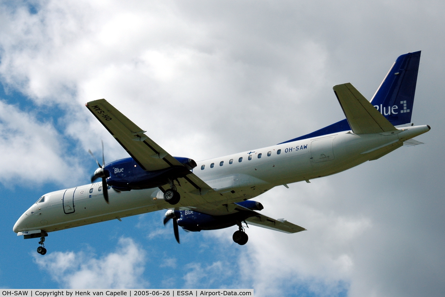 OH-SAW, 1997 Saab 2000 C/N 2000-046, Blue1 Saab 2000 approaching Stockholm Arlanda airport, Sweden.