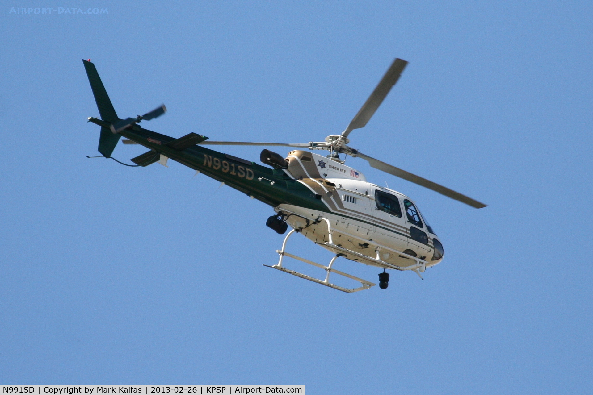 N991SD, Eurocopter AS-350B-3 Ecureuil Ecureuil C/N 3325, Riverside Sheriff's Dept. NE bound over Palm Springs.