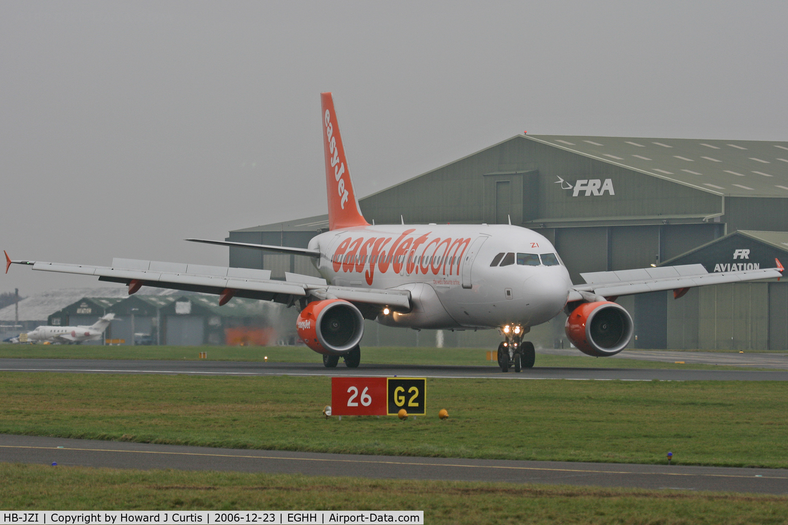 HB-JZI, 2004 Airbus A319-111 C/N 2245, easyJet Switzerland, slowing down with everything dangling.