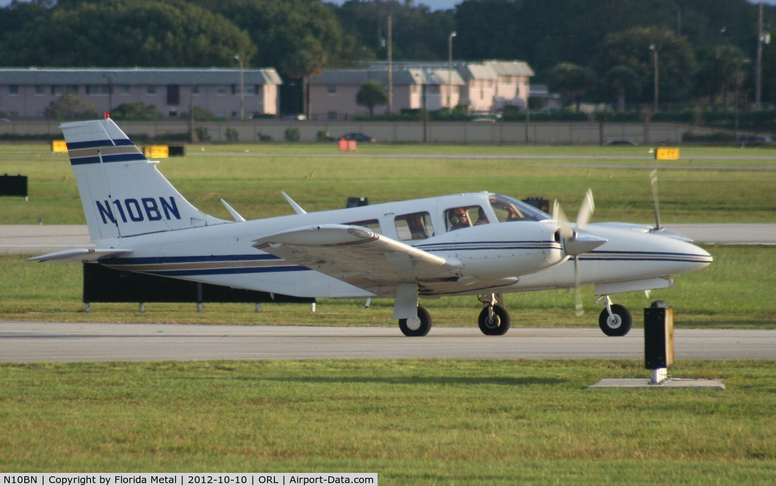 N10BN, 1975 Piper PA-34-200T Seneca II C/N 34-7570050, PA-34-200T