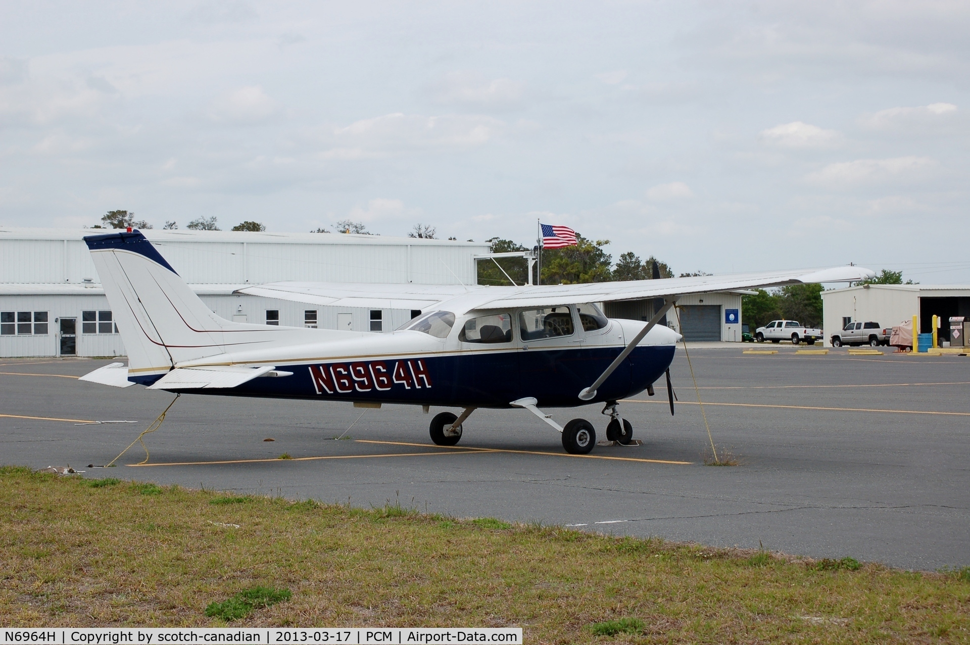 N6964H, 1975 Cessna 172M C/N 17265668, 1975 Cessna 172M, N6964H, at Plant City Airport, Plant City, FL
