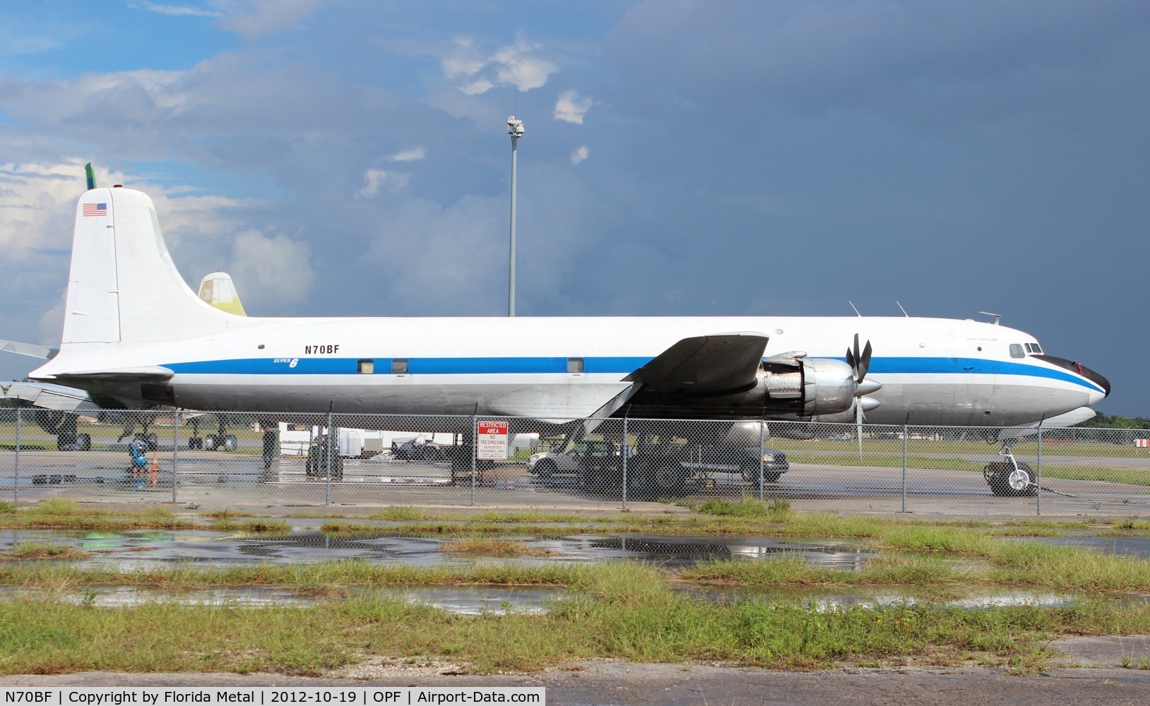 N70BF, 1953 Douglas DC-6A C/N 43720, DC-6A