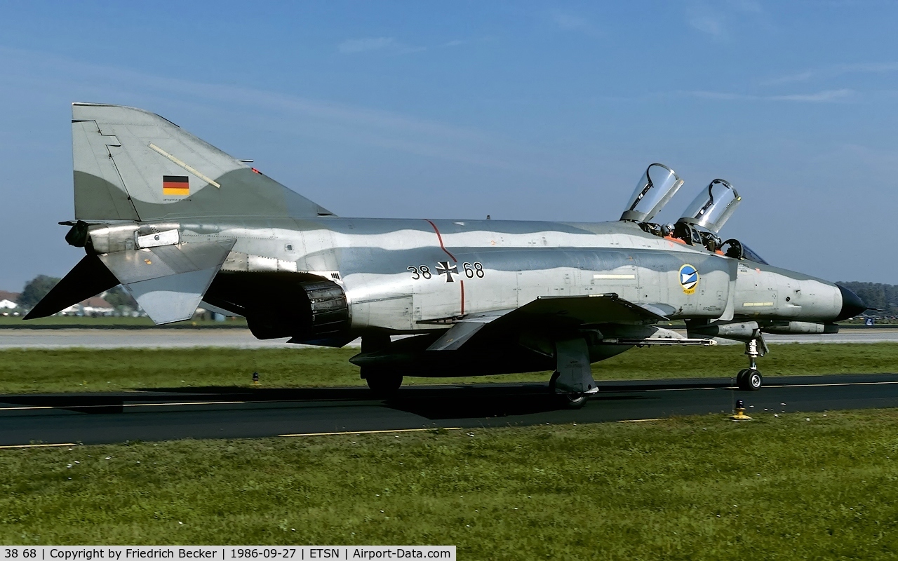 38 68, 1972 McDonnell Douglas F-4F Phantom II C/N 4786, taxying to the flightline