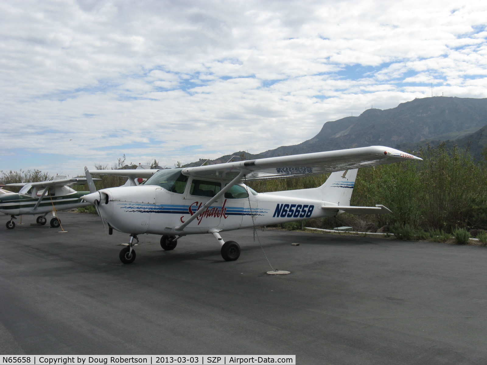 N65658, 1982 Cessna 172P C/N 17275804, 1982 Cessna 172P SKYHAWK, Lycoming O-320-D2J 160 Hp