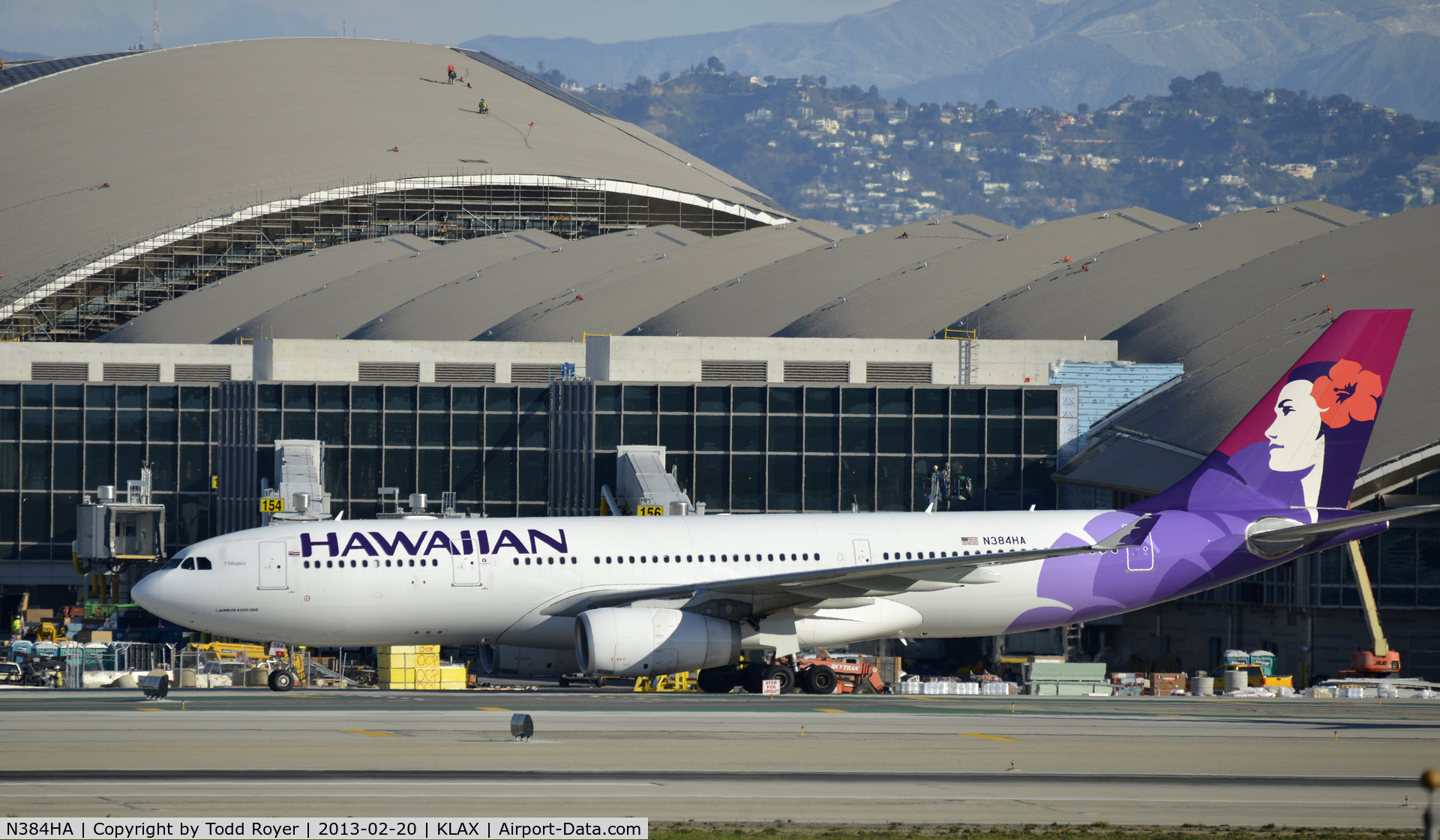 N384HA, 2011 Airbus A330-243 C/N 1259, Taxiing to gate at LAX