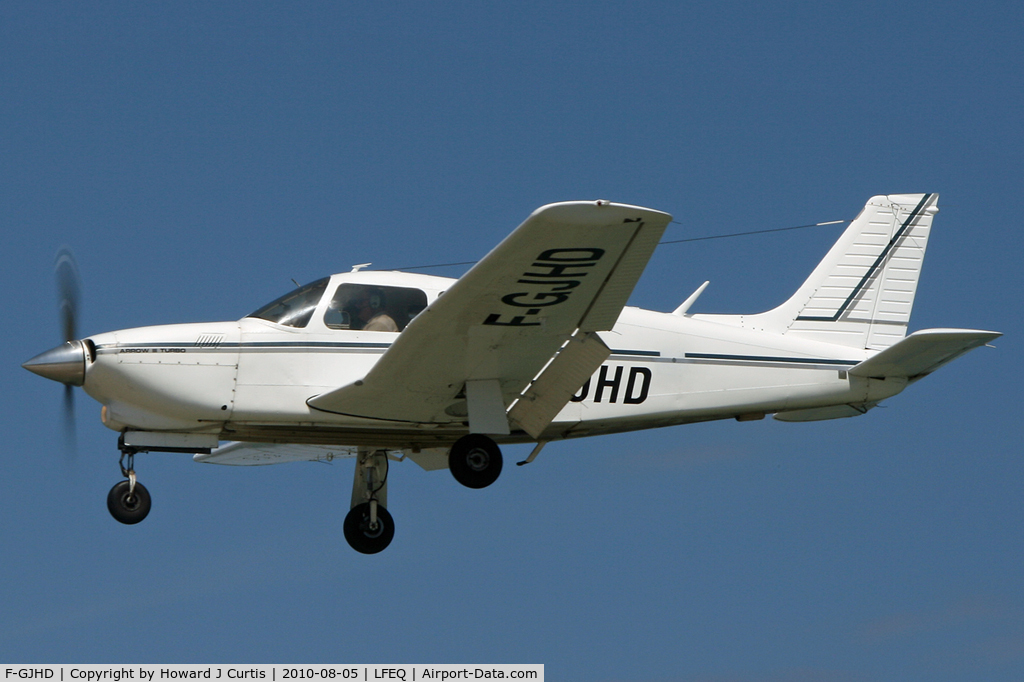 F-GJHD, 1977 Piper PA-28R-201T Cherokee Arrow III C/N 28R-7703135, Privately owned.