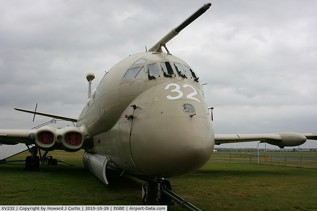 XV232, Hawker Siddeley Nimrod MR.2 C/N 8007, At AIRBASE here.