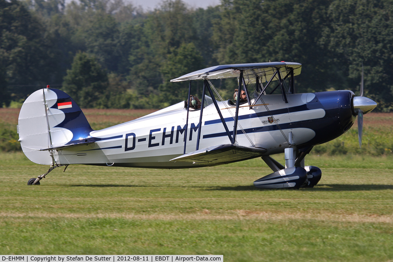 D-EHMM, Great Lakes 2T-1 Sport Trainer C/N 0762, Schaffen Fly In 2012.