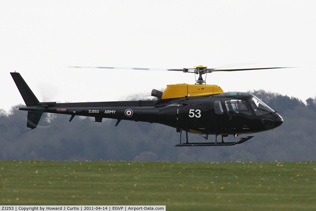 ZJ253, 1997 Eurocopter AS-350BB Squirrel HT2 Ecureuil C/N 3052, Operated by 670 Sqn.