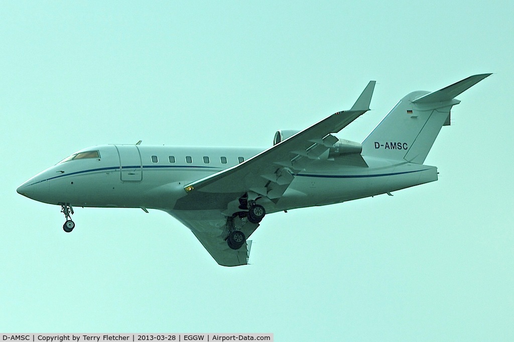 D-AMSC, 2000 Bombardier Challenger 604 (CL-600-2B16) C/N 5464, 2000 Canadair CL-600-2B16 Challenger 604, c/n: 5464 at Luton
