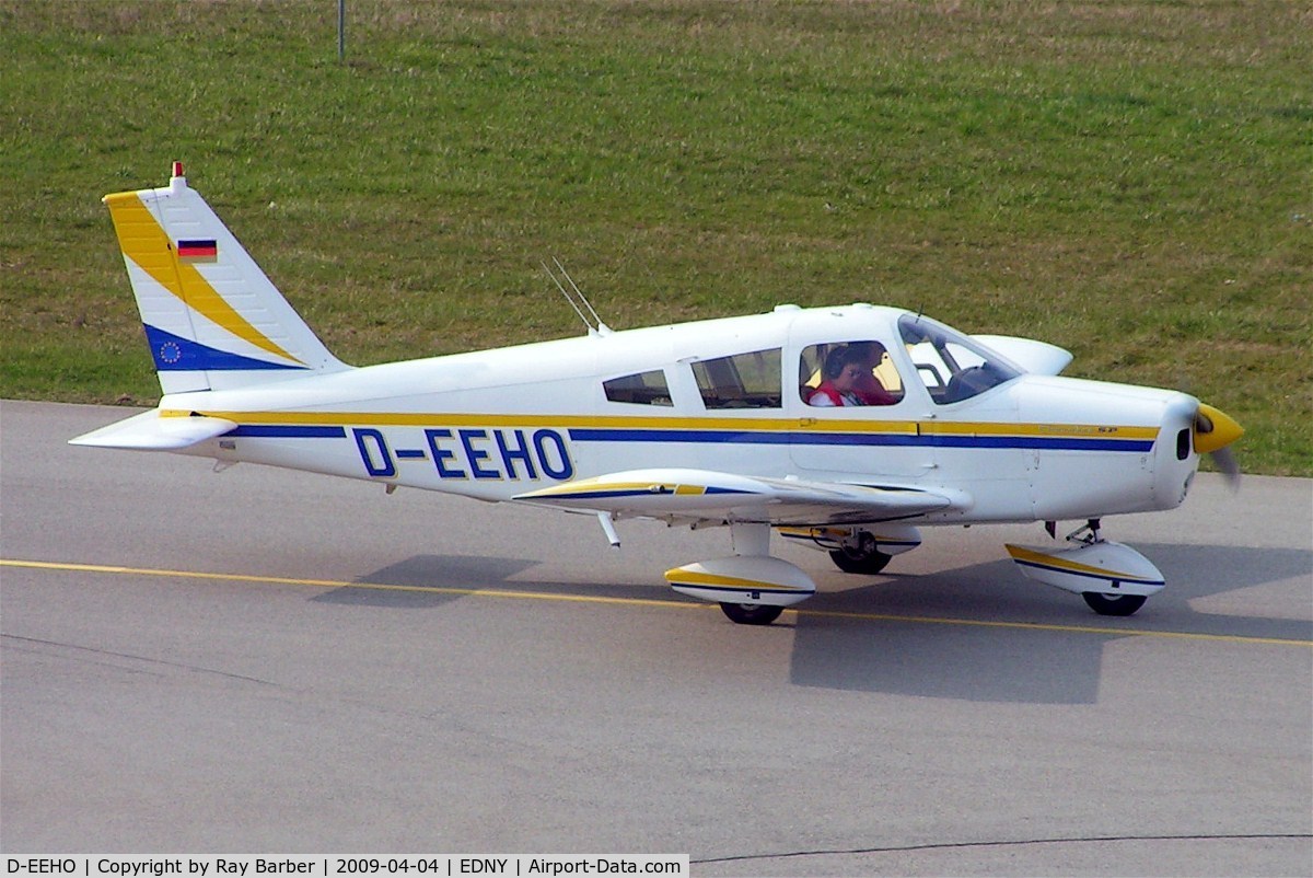 D-EEHO, Piper PA-28-140 Cherokee C/N 28-20779, Piper PA-28-140 Cherokee [28-20779] Friedrichshafen~D 04/04/2009