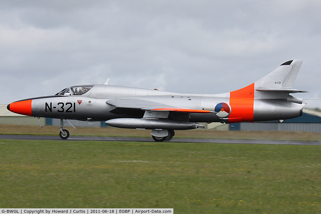 G-BWGL, 1959 Hawker Hunter T.8C C/N 41H/695946, Painted as N-321.