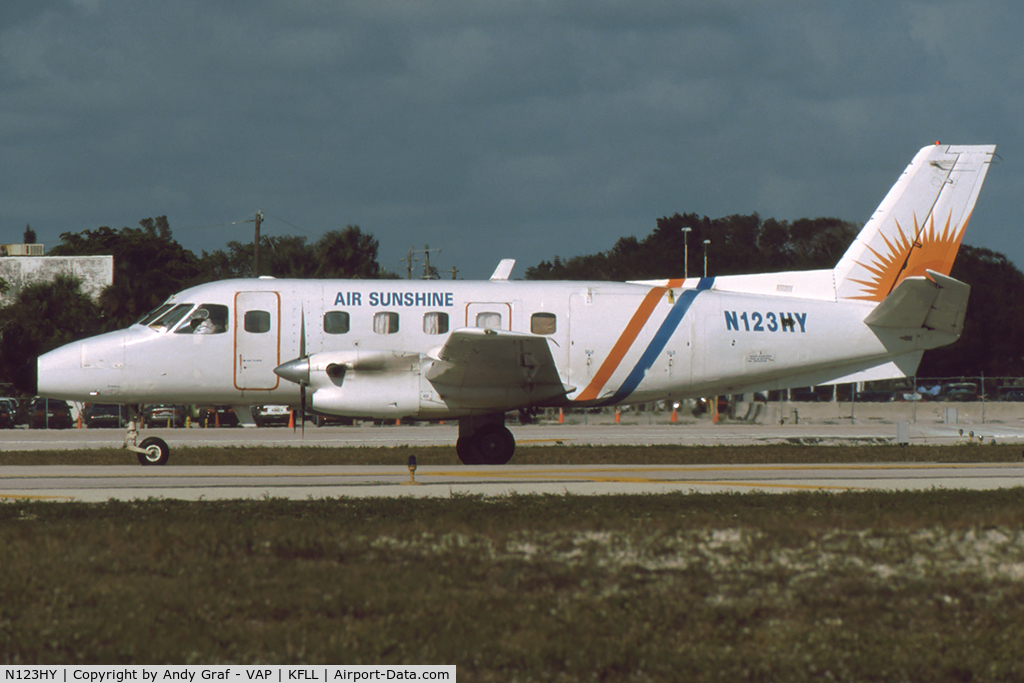 N123HY, 1981 Embraer EMB-110P1 Bandeirante C/N 110.321., Air Sunshine EMB110