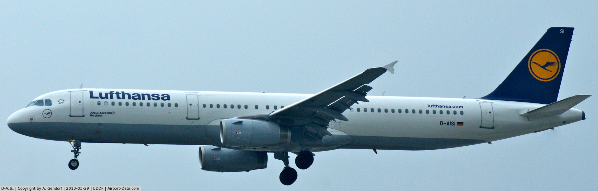 D-AISI, 2007 Airbus A321-231 C/N 3339, Lufthansa, on short finals at Frankfurt Int´l (EDDF)