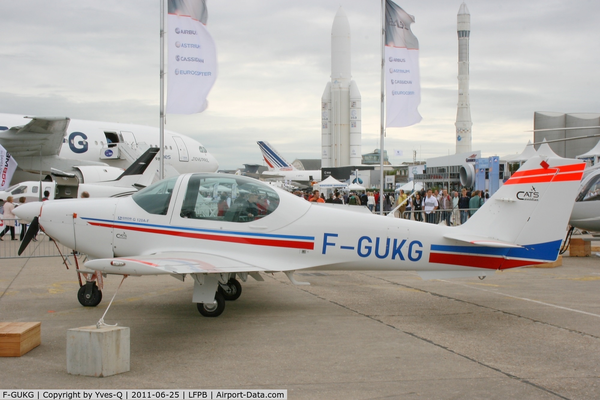F-GUKG, Grob G-120A-F C/N 85041, Grob G-120A-F, Paris Le Bourget Airport (LFPB-LBG)