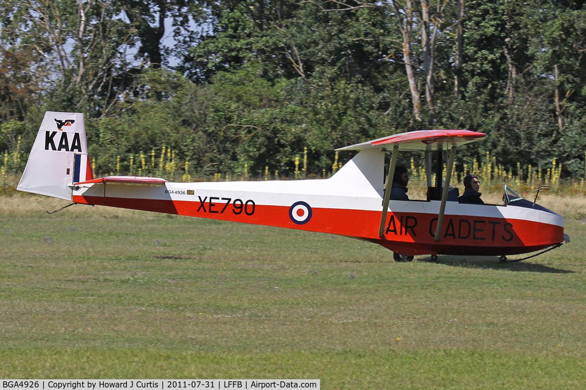 BGA4926, 2000 Slingsby T-31B Cadet TX.3 C/N 903, Still wearing its former Air Cadets markings as XE790. Written off here on 5th May 2012.