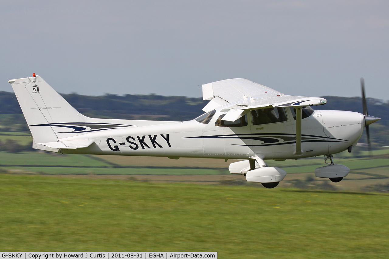 G-SKKY, 2005 Cessna 172S C/N 172S9850, Privately owned.
