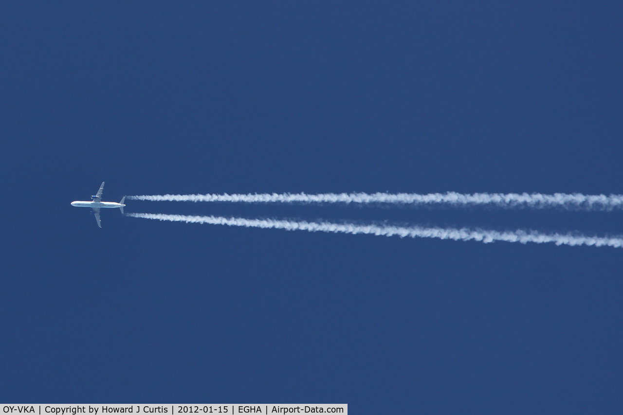 OY-VKA, 2002 Airbus A321-213 C/N 1881, Caught on overflight here.