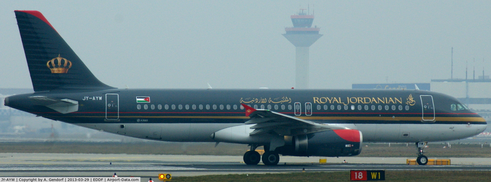 JY-AYW, 2012 Airbus A320-232 C/N 5367, Royal Jordanian, outbound for Amman (OJAI) at Frankfurt Int´l (EDDF)