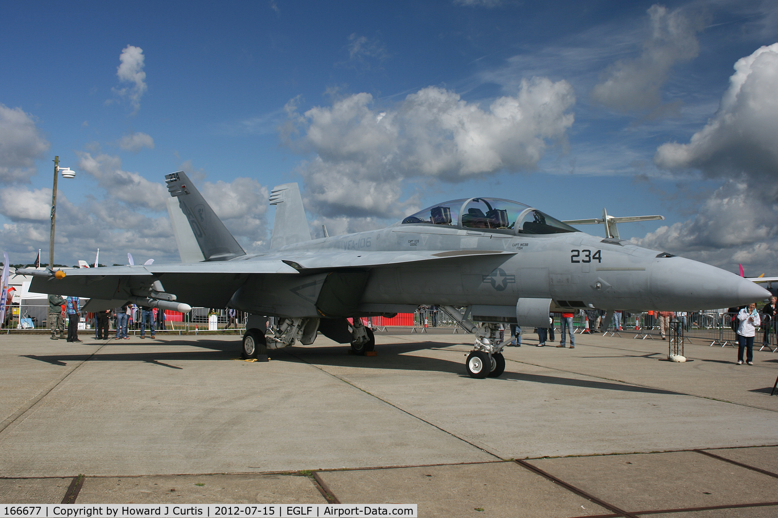166677, Boeing F/A-18F Super Hornet C/N F155, In the static display at the Farnborough Air Show.