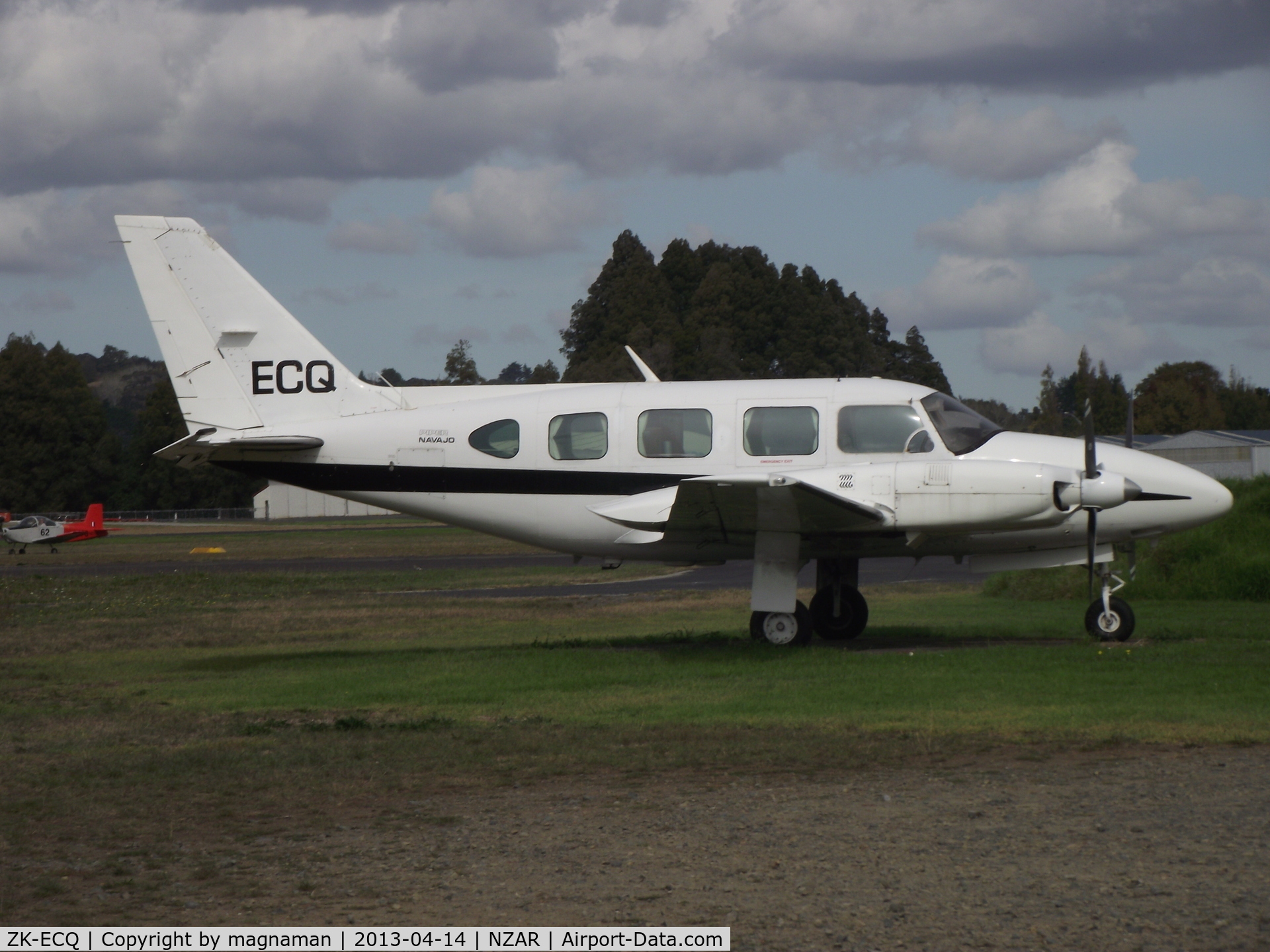 ZK-ECQ, 1976 Piper PA-31-325 Navajo C/R C/N 31-7612090, In usual spot
